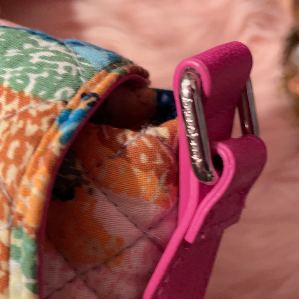Vera Bradley pink floral crossbody bag⚠️FIRM⚠️ - Picture 5 of 11